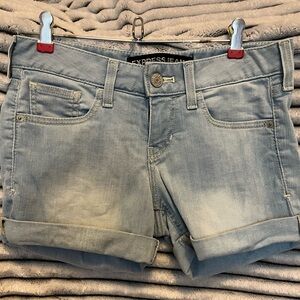 Cuffed Express Denim Short (2)